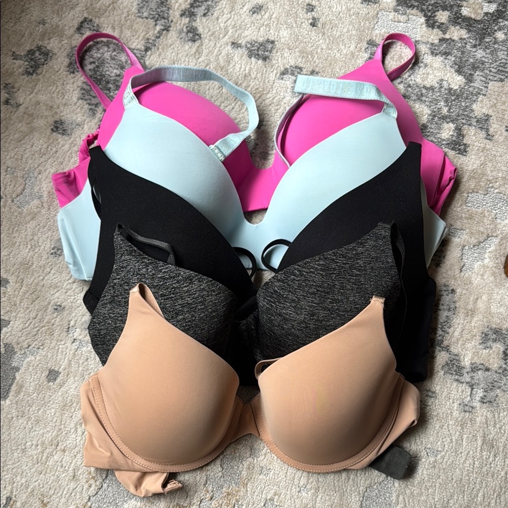 Bundle of 5 Victoria Secret Bras Size 34C